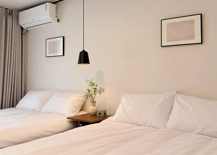 Gangnam, Nonhyeon Station Mono Stay, Ev Seúl