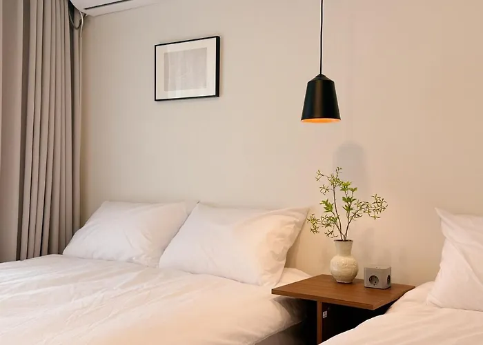 Gangnam, Nonhyeon Station Mono Stay, Ev
