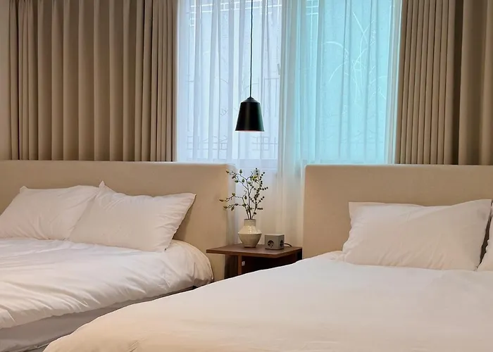 Gangnam, Nonhyeon Station Mono Stay, Ev Seúl