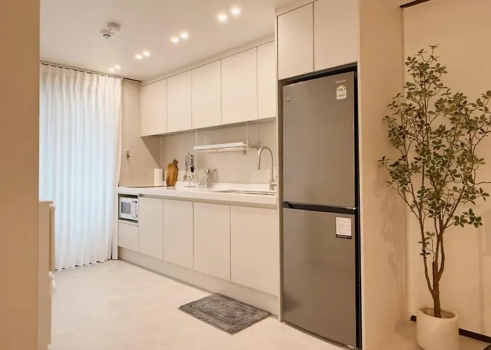 Apartamento Gangnam, Nonhyeon Station Mono Stay, Ev *